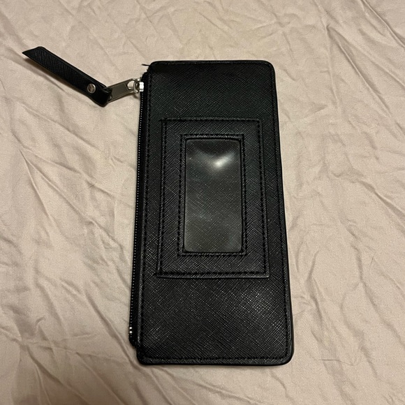 Minnie Bow Cardholder ♥️ - Picture 3 of 4